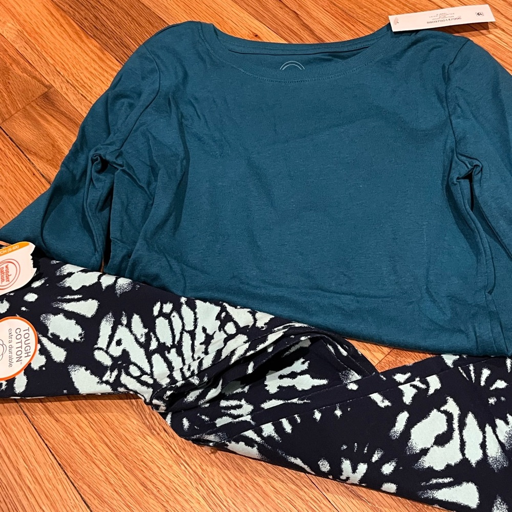 Teal Long Sleeve Top with Tie-Dye Leggings
Small 6-6x NWT